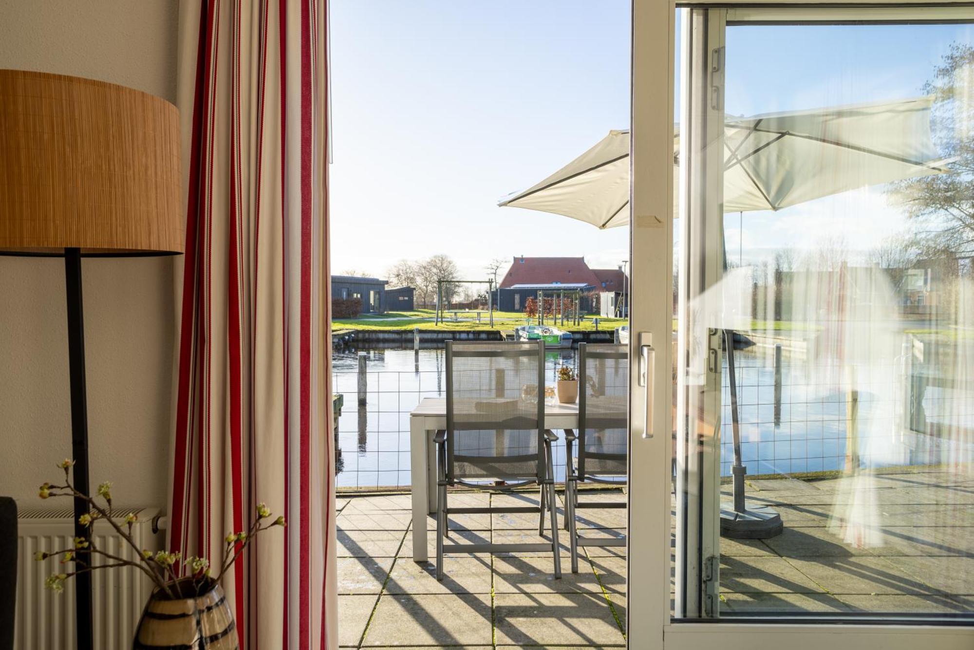 Waterpark Oan 'E Poel Bij Sneekermeer Терхерне Номер фото
