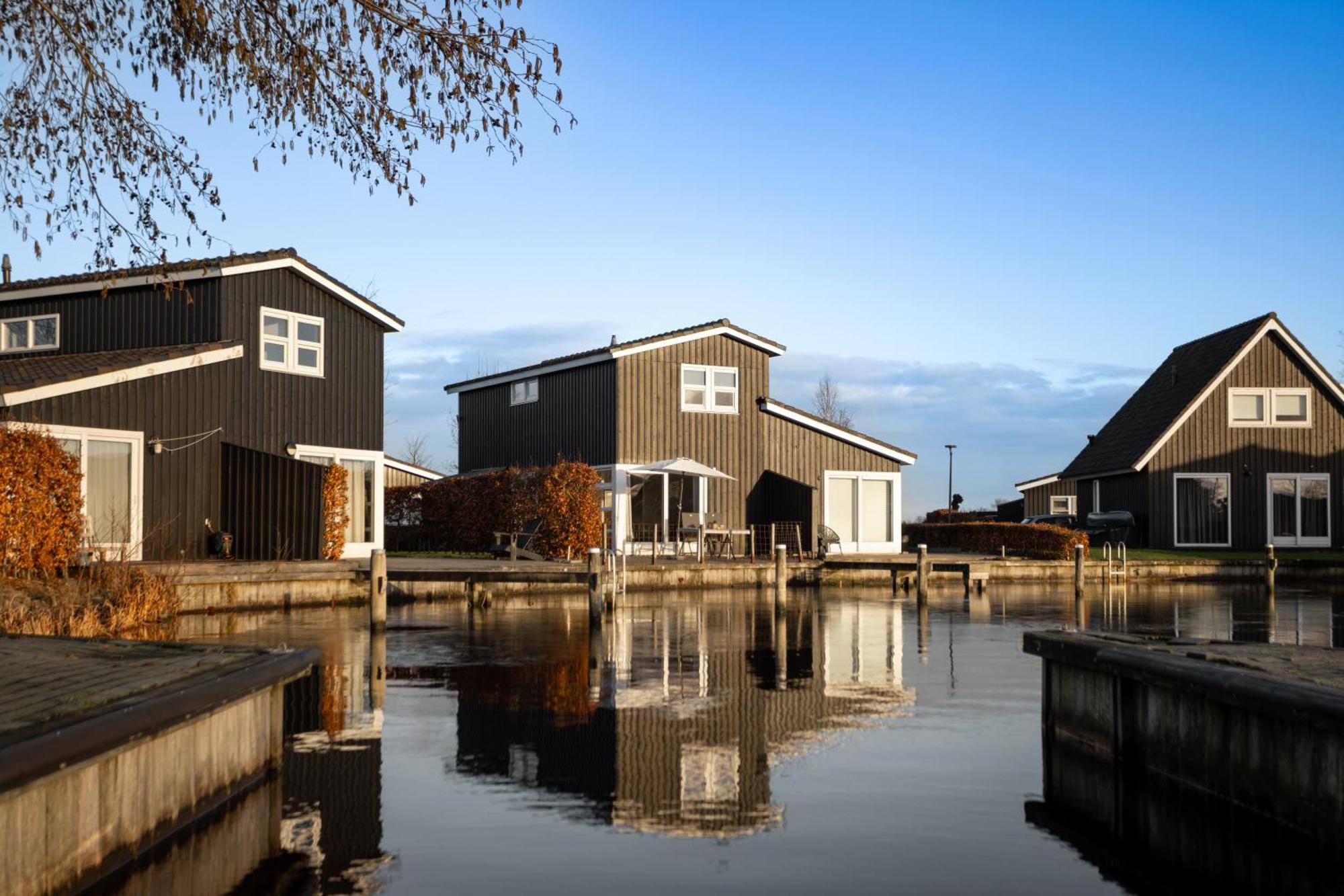 Waterpark Oan 'E Poel Bij Sneekermeer Терхерне Экстерьер фото